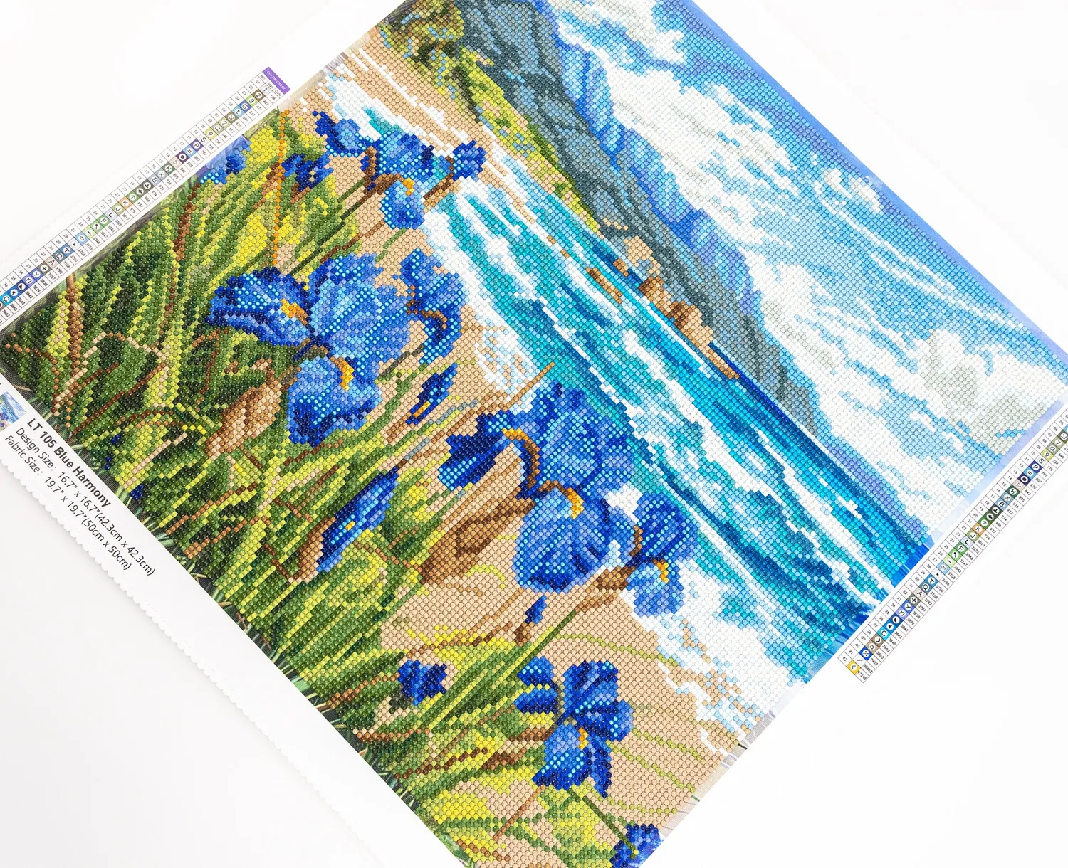 Leti Stitch Dazzle Dots LT 105 Blue Harmony diamond painting 42cm