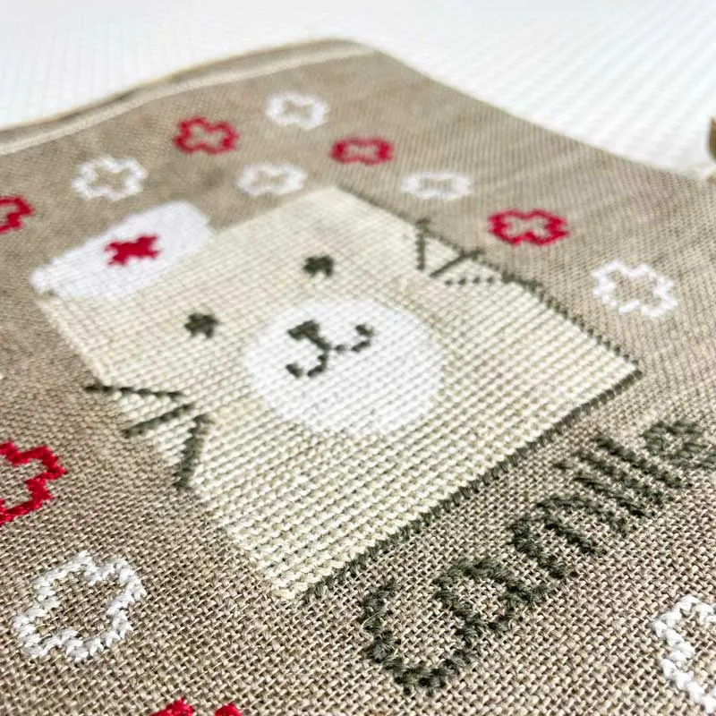 LiliPoints Teddybeer gezondheidsboekje borduurpakket beige