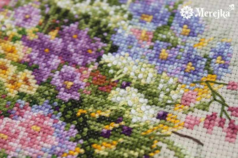 Merejka Wild Flowers borduurpakket Aida 14 ecru 37 kleuren