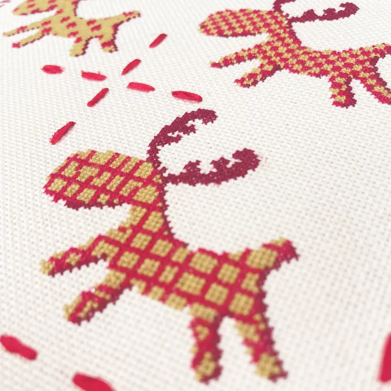 LiliPoints Reindeer Ahead borduurpatroon met zijden lint