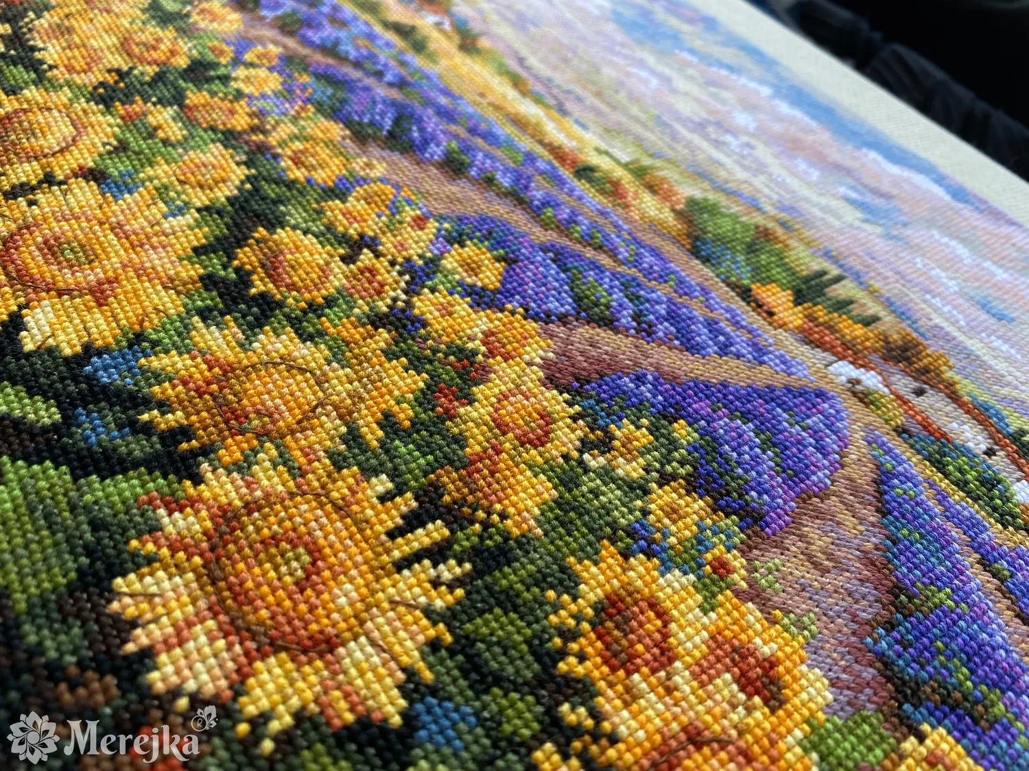 Merejka Fields of Lavender borduurpakket ecru 40 kleuren