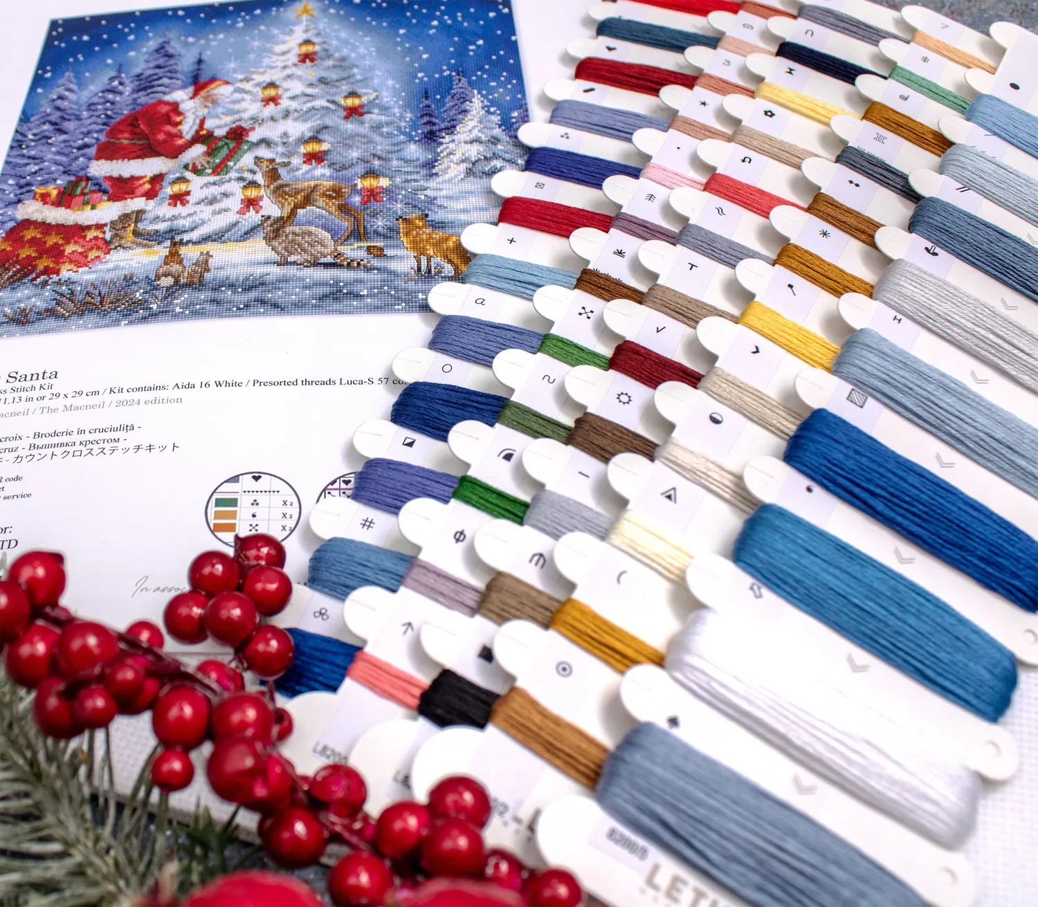 Leti Stitch L8200 Santa borduurpakket 29x29 cm kerst