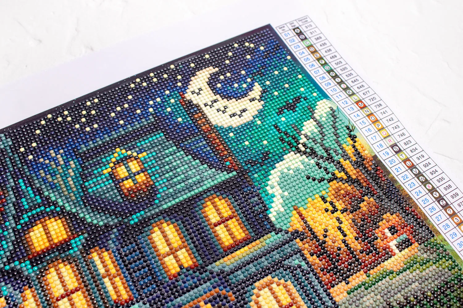 Dazzle Dots LT06 Halloween House diamond painting 30,5x30,5 cm