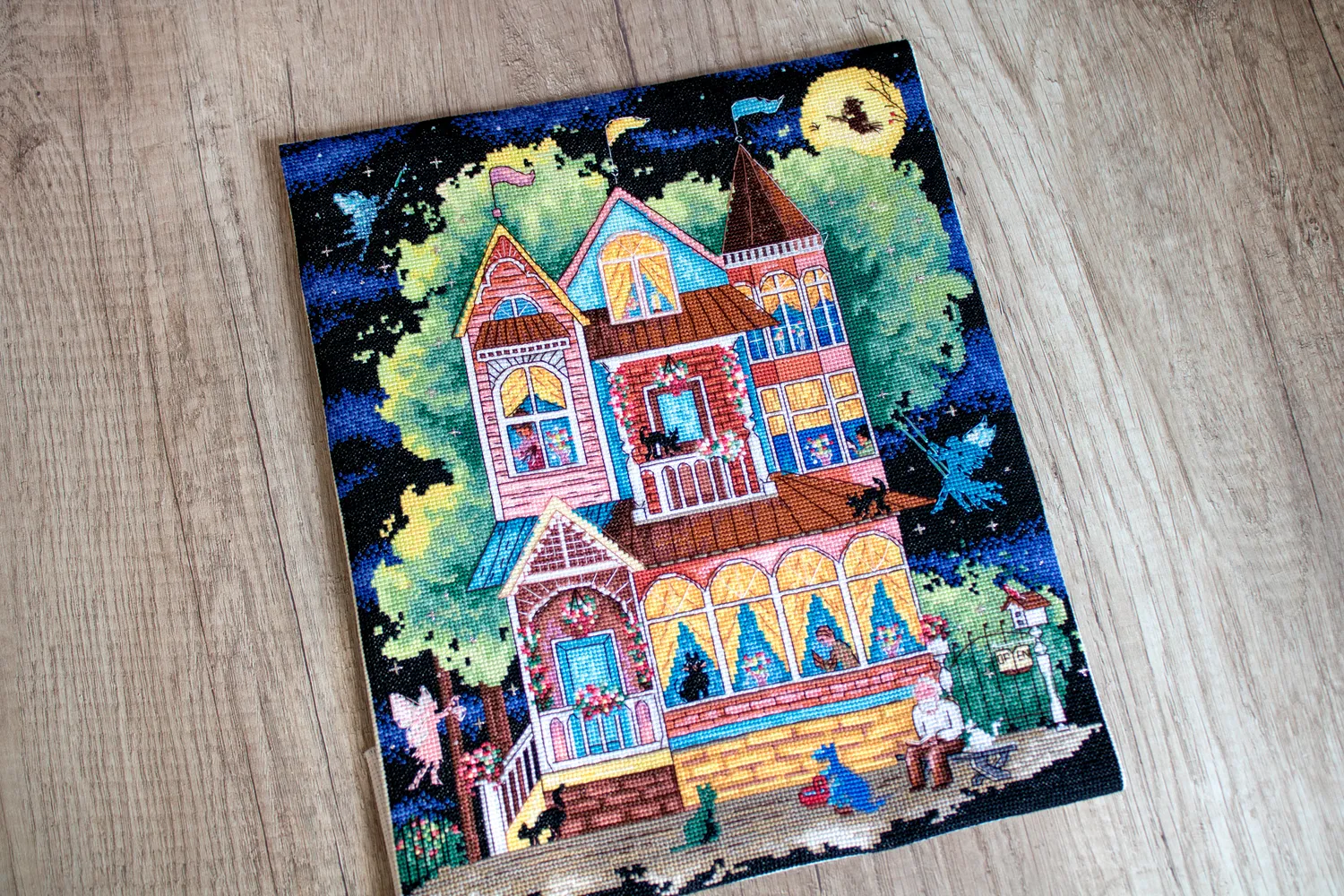 Leti Stitch 937 Fairy tale house borduurpakket 32x26 cm