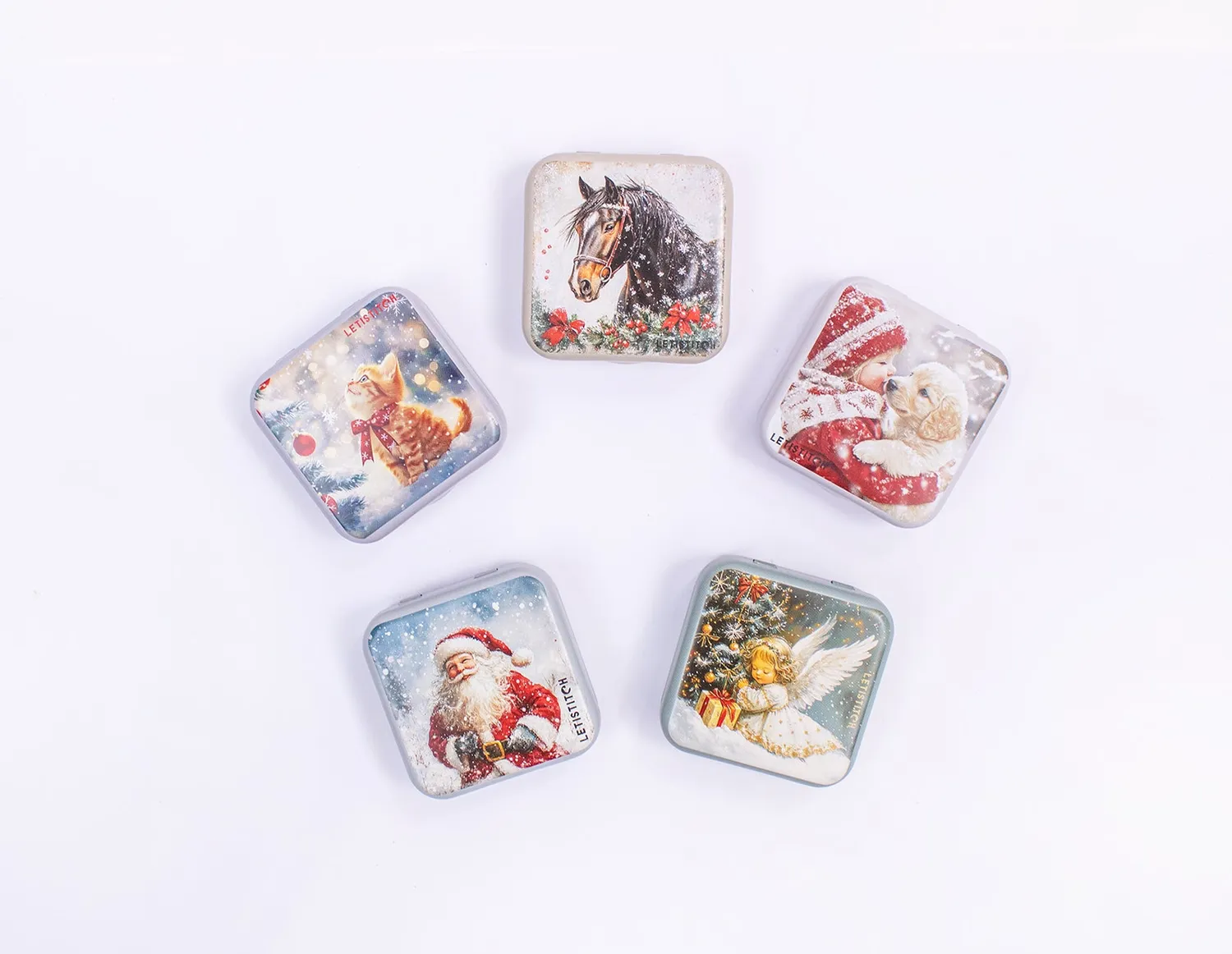Leti Stitch Winter Horse naaldenblikje tin 5,5x5,5cm bewaar