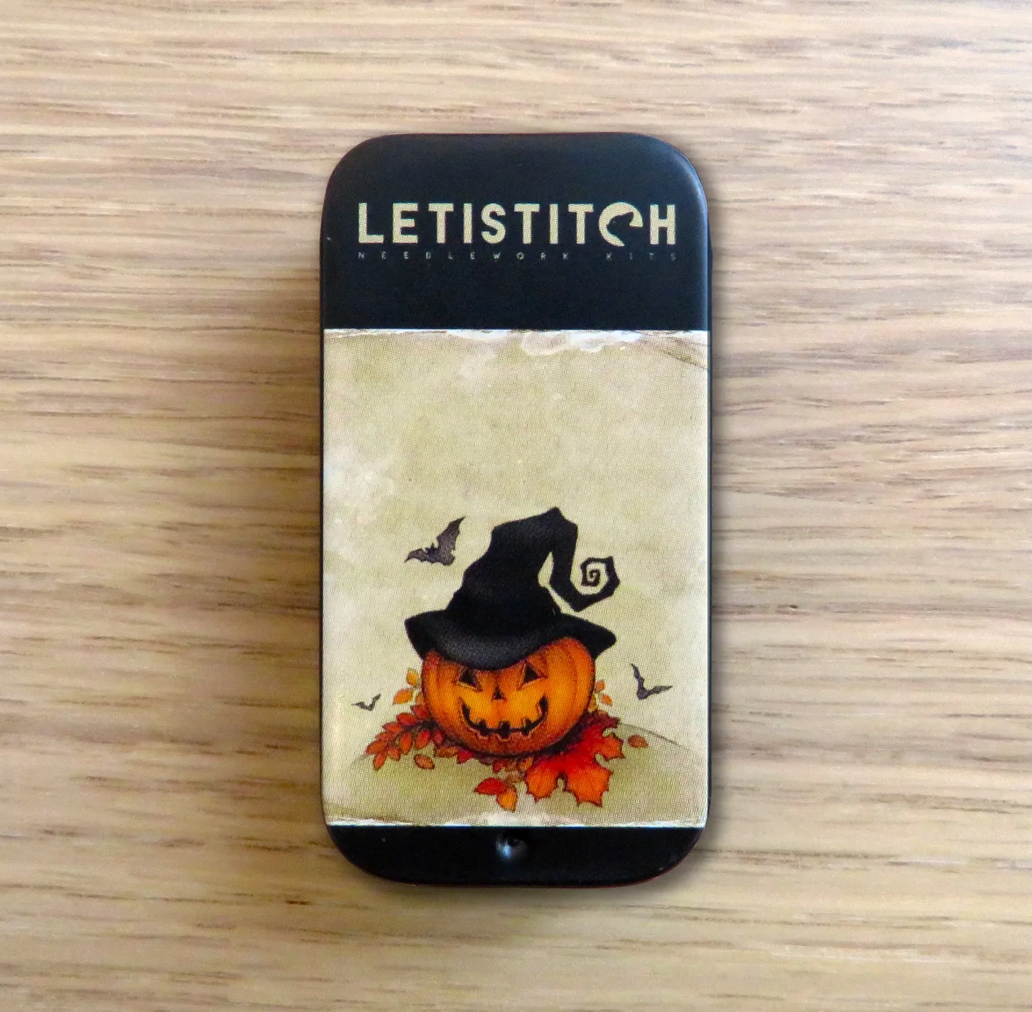 Leti Stitch 25620 Happy Pumpkin naaldenblikje magneet