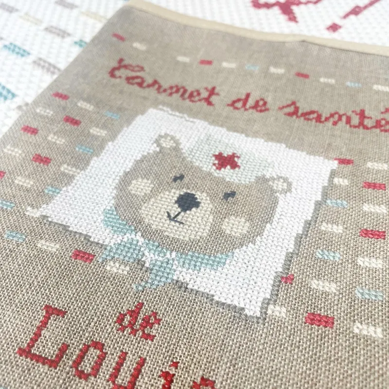 LiliPoints Teddy Bear borduurpatroon gezondheidsboekje omslag