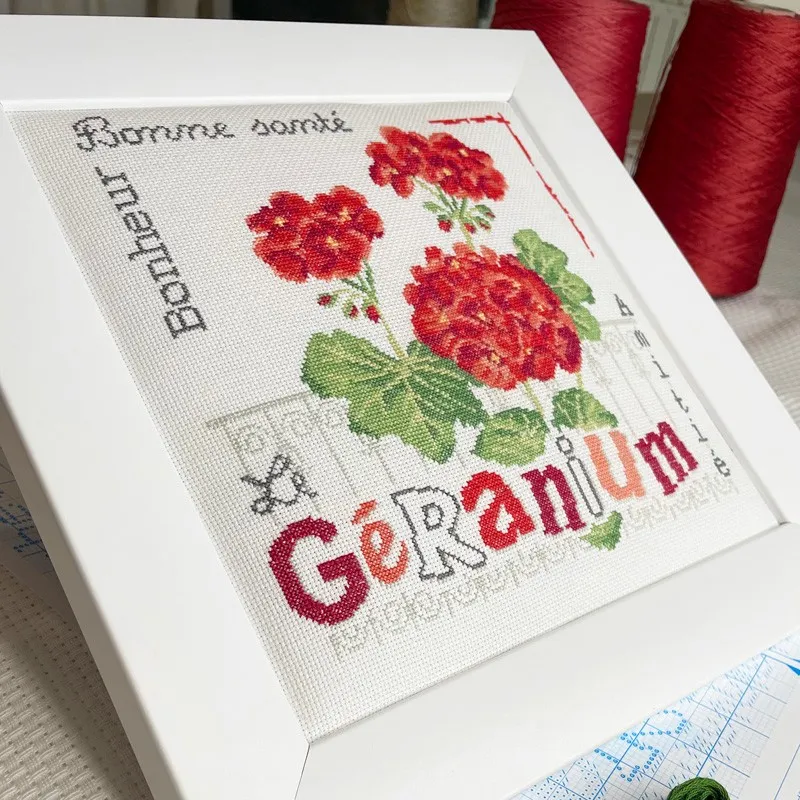 LiliPoints Le Géranium borduurpatroon bloem 150 steken