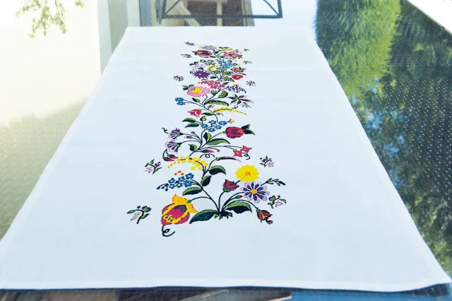 SEG Brodélia Boheme tafelloper borduren bloemen