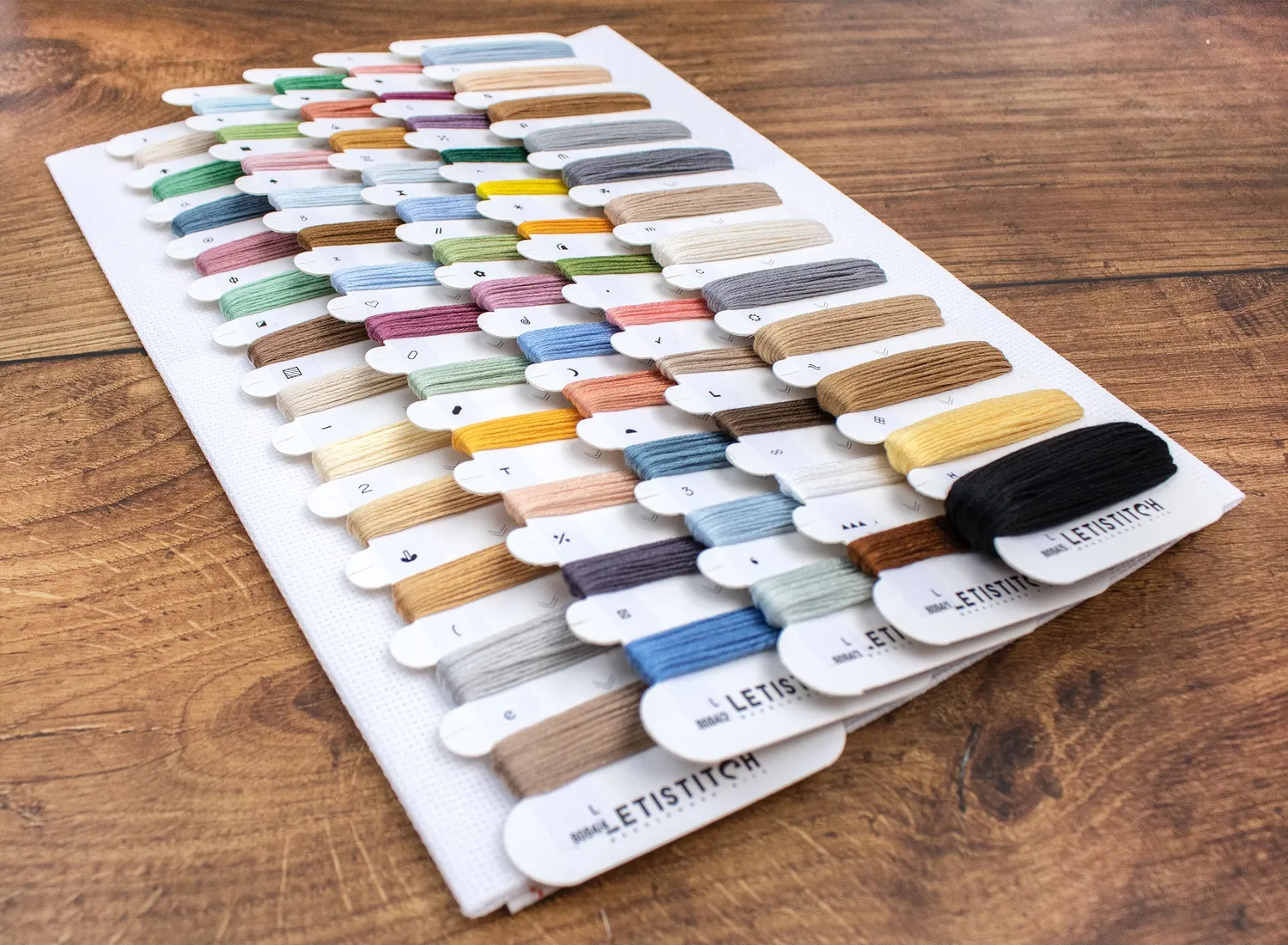Leti Stitch L8084 Home Library borduurpakket 35x32 cm