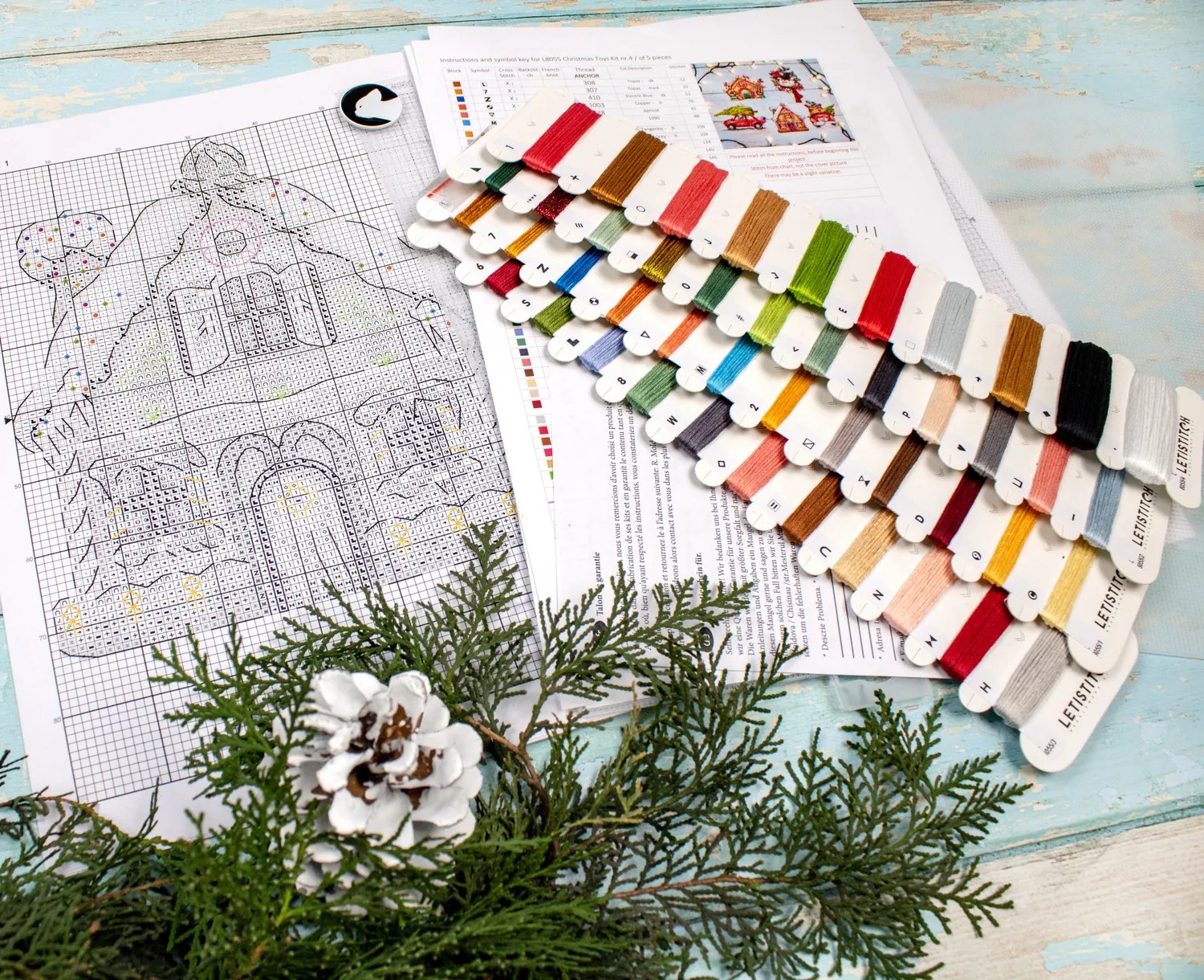 Leti Stitch L8055 Christmas Toys borduurpakket 5 stuks plastic canvas