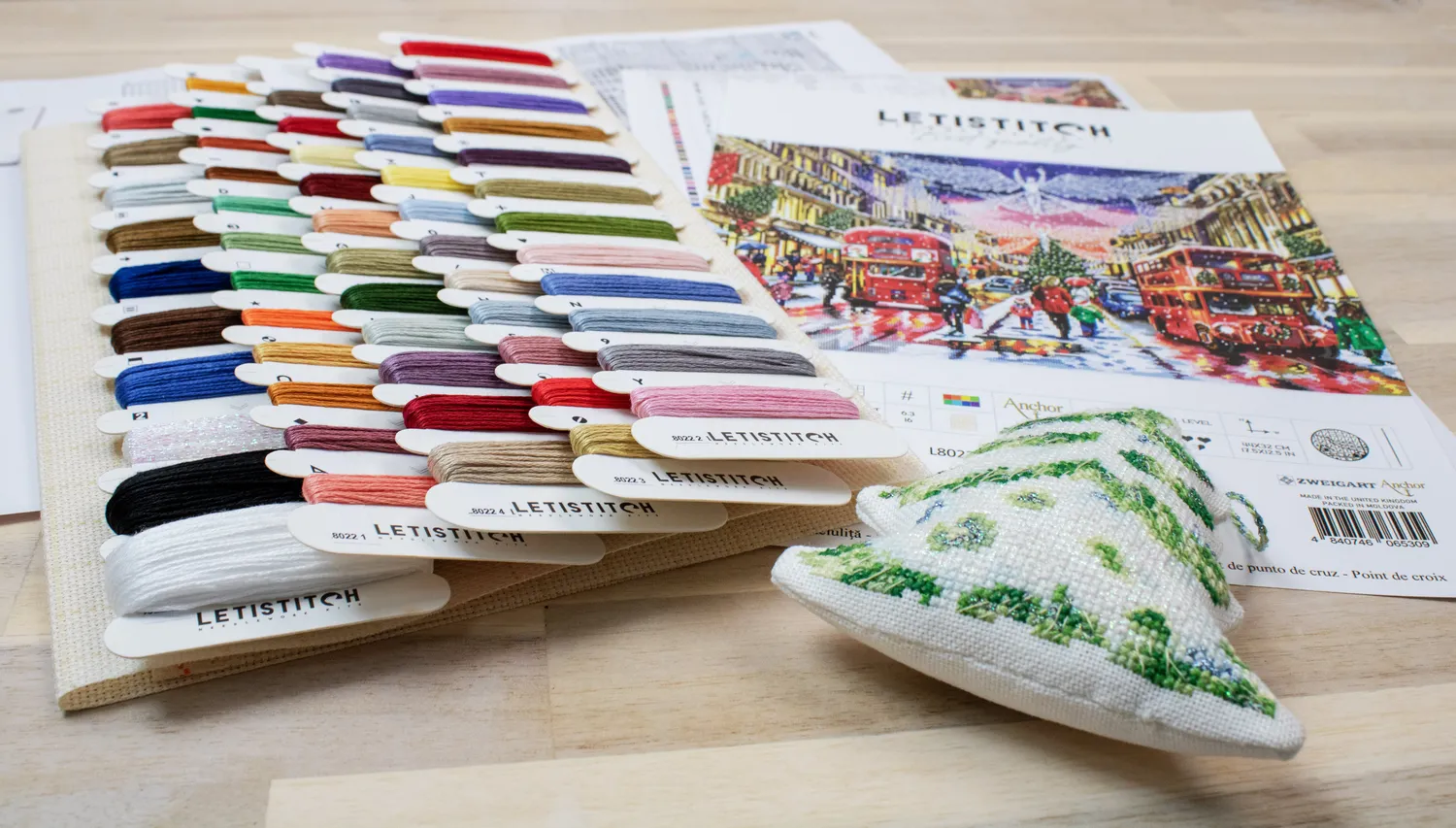 Leti Stitch Cities L8022 Regent Street borduurpakket 44x32 cm
