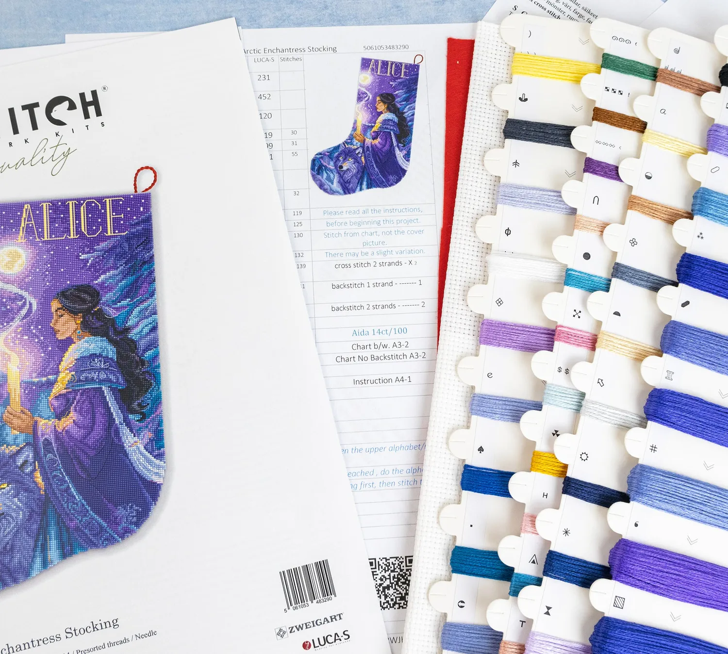 Leti Stitch L10-002 Arctic Enchantress kerstsok 25x37 cm