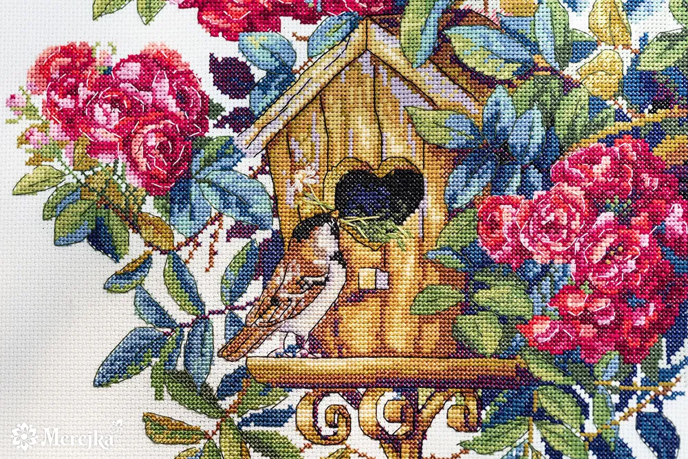 Merejka Rose Bush borduurpakket 27x36 cm ecru