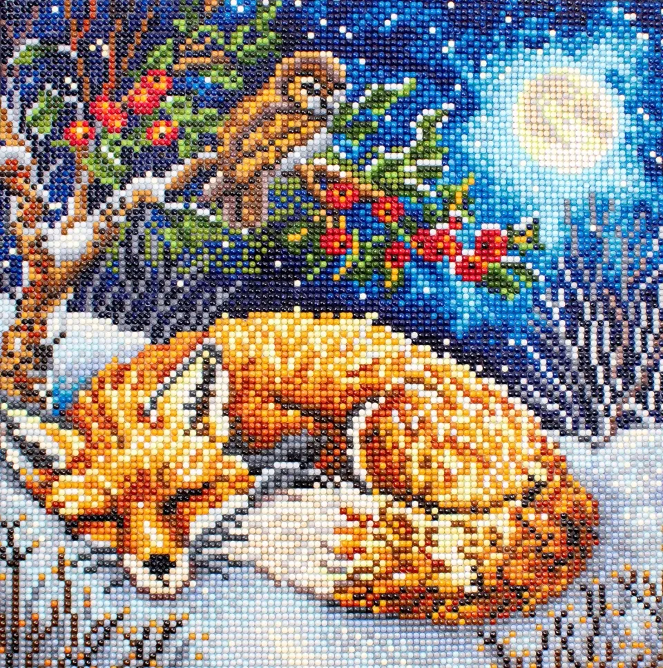 Leti Stitch Dazzle Dots LT05 Sleeping Fox diamond painting 30cm