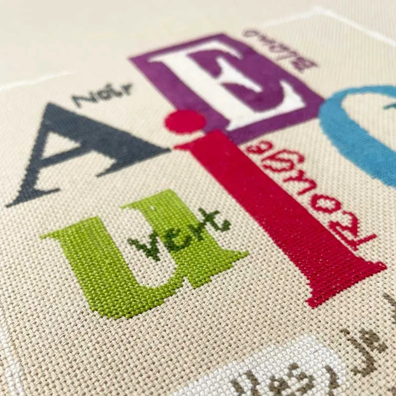 LiliPoints Vowels borduurpatroon kruissteek alfabet