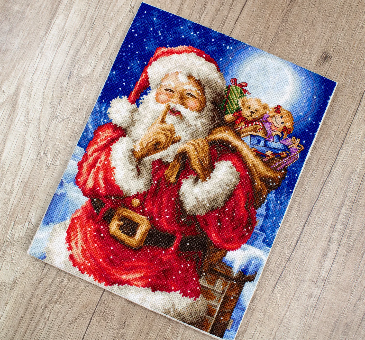 Leti Stitch L8000 Santa's Secret borduurpakket 27x20 cm kerst