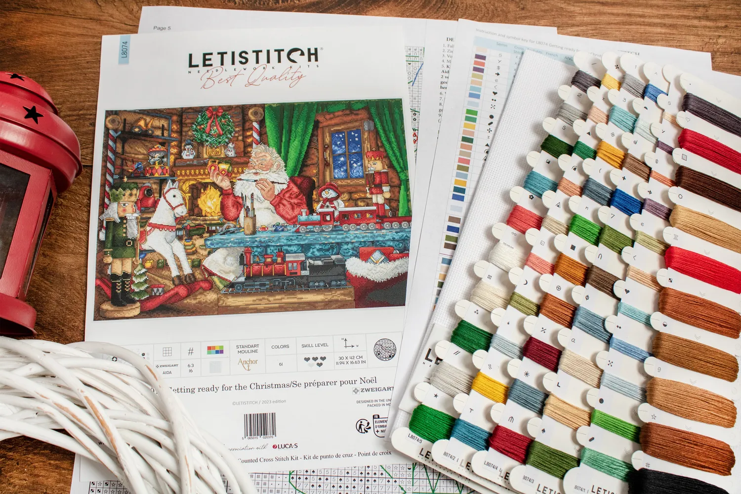 Leti Stitch L8074 Christmas kruissteekpakket 42x30