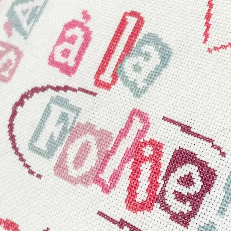 LiliPoints Valentine's Day kruissteekpatroon met alfabet