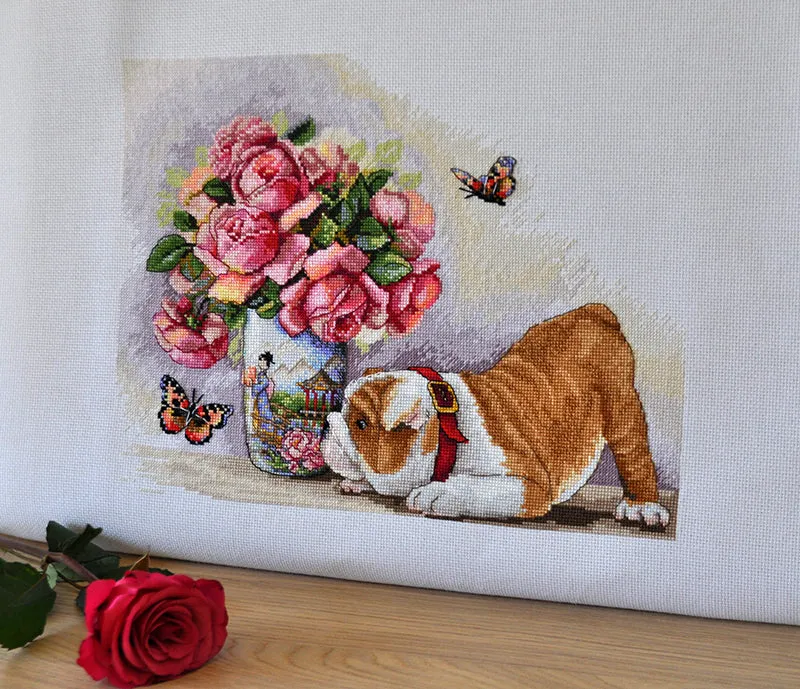 Merejka Bulldog & Butterflies borduurpakket 30x23