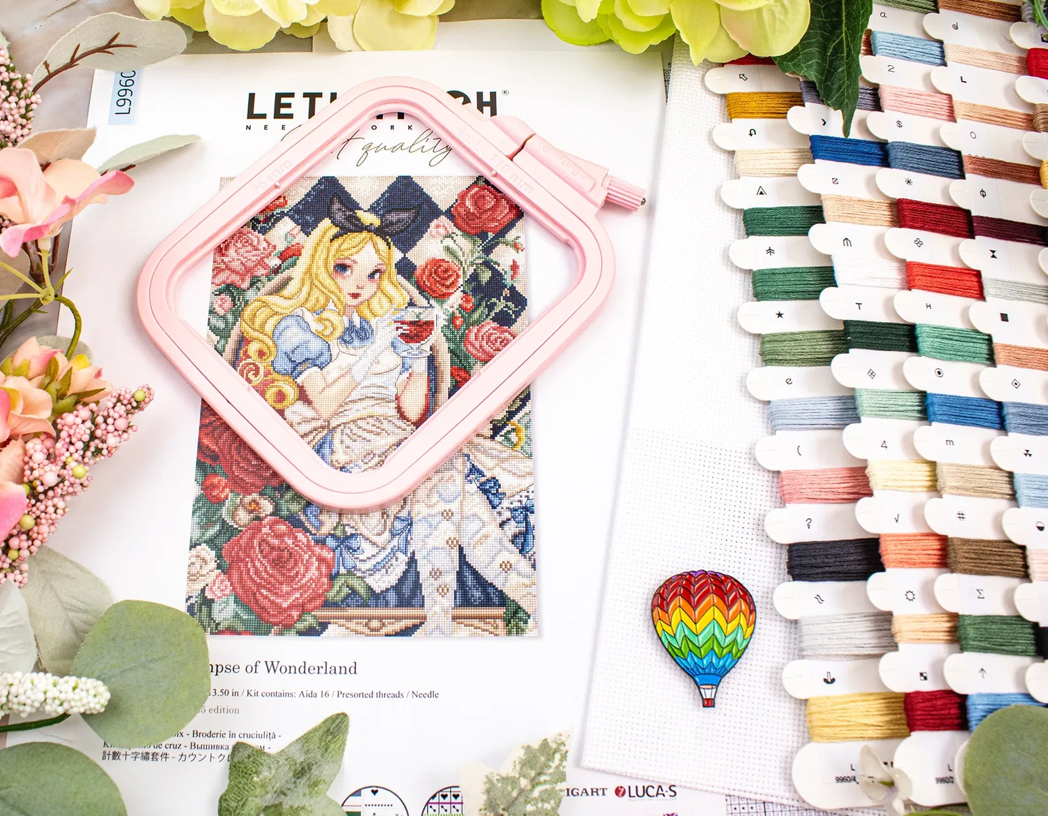 Leti Stitch L9960 A Glimpse of Wonderland borduurpakket 23x34