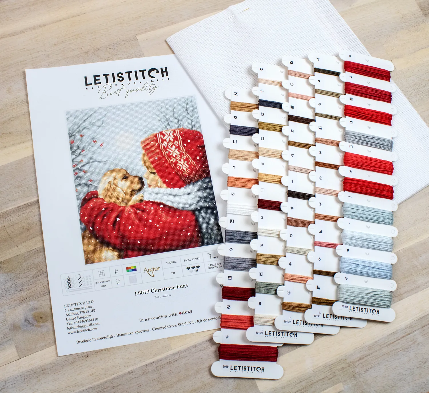 Leti Stitch L8019 Christmas Hugs borduurpakket 27x23 cm Aida