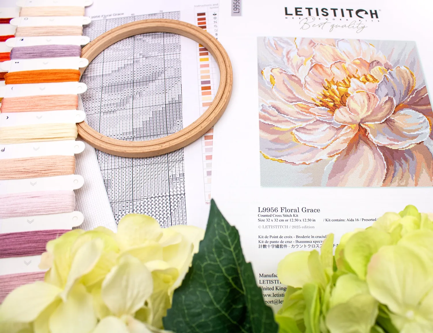 Leti Stitch L9956 Floral Grace borduurpakket 32x32 cm bloemen