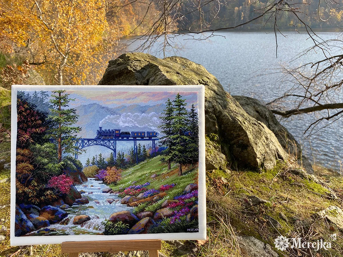 Merejka Mountain Railway borduurpakket 38,5x31 cm ecru