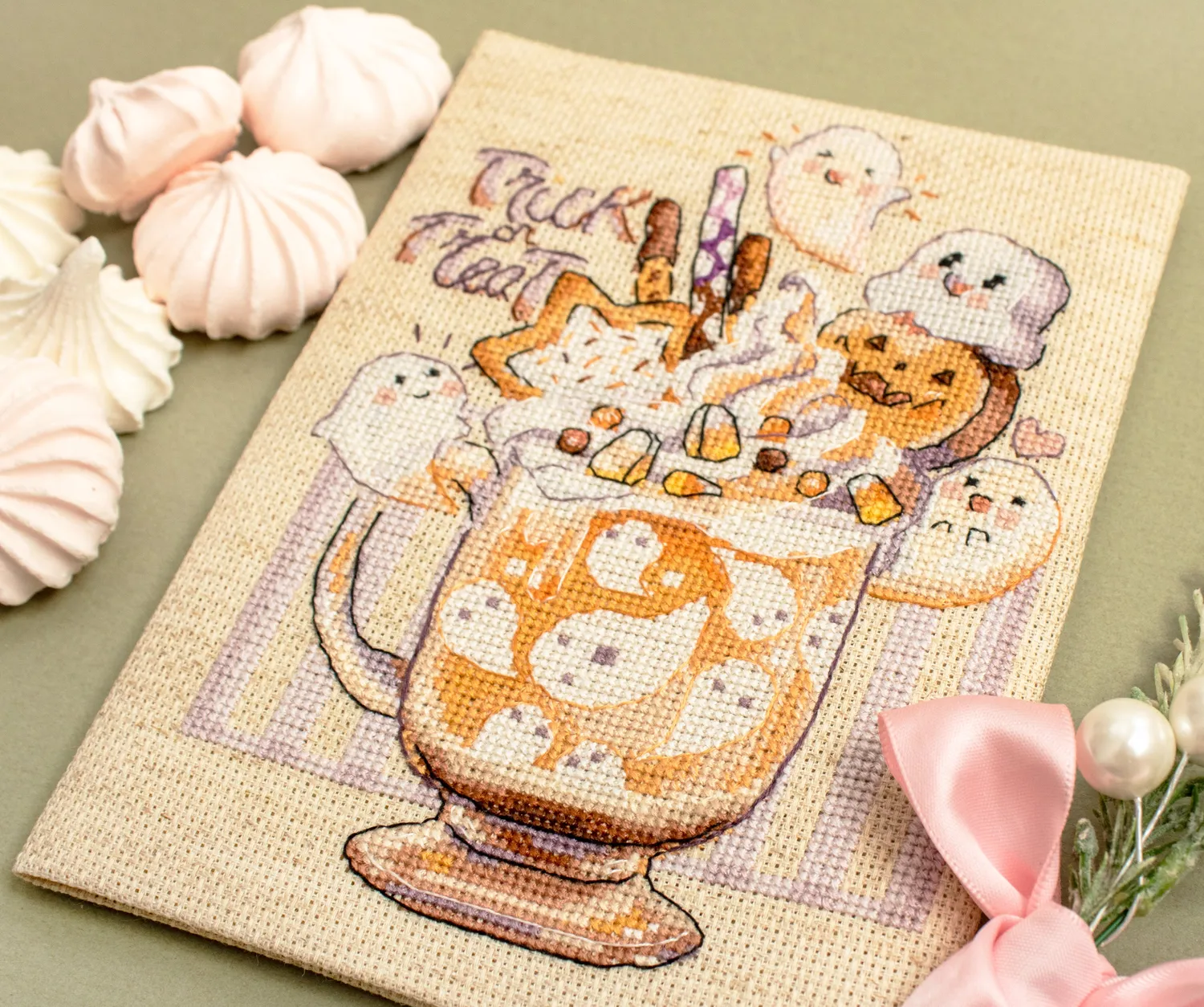 Leti Stitch L8810 Trick or Treat borduurpakket 13x17 cm
