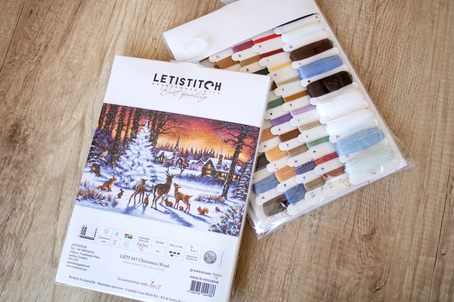 Leti Stitch 947 Christmas Wood borduurpakket 46x30 cm