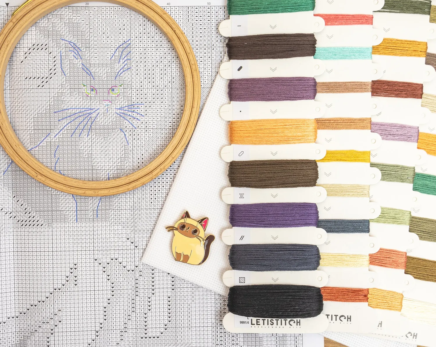 Leti Stitch L9991 Familiar's Favorite borduurpakket 23x29 cm